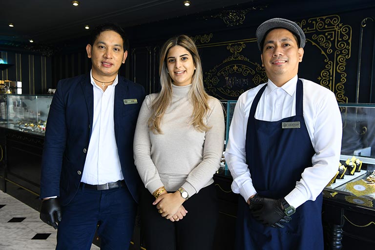 newly opened La Reine de Versailles