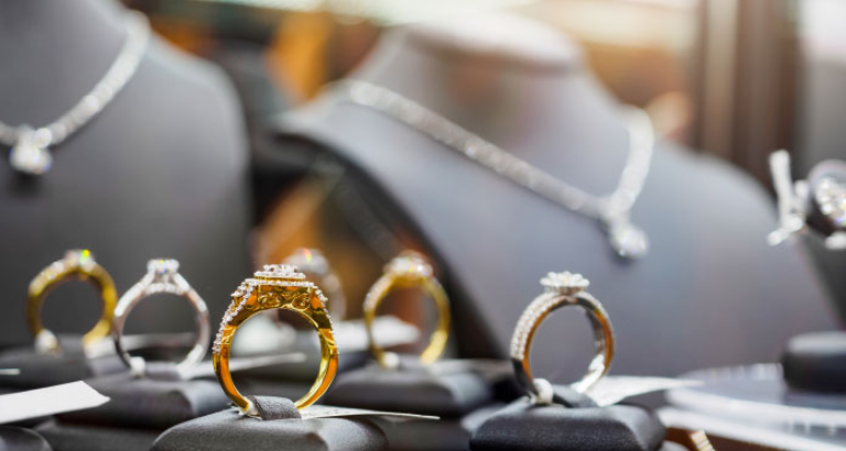 Beautiful and Smart The World of Jewellery