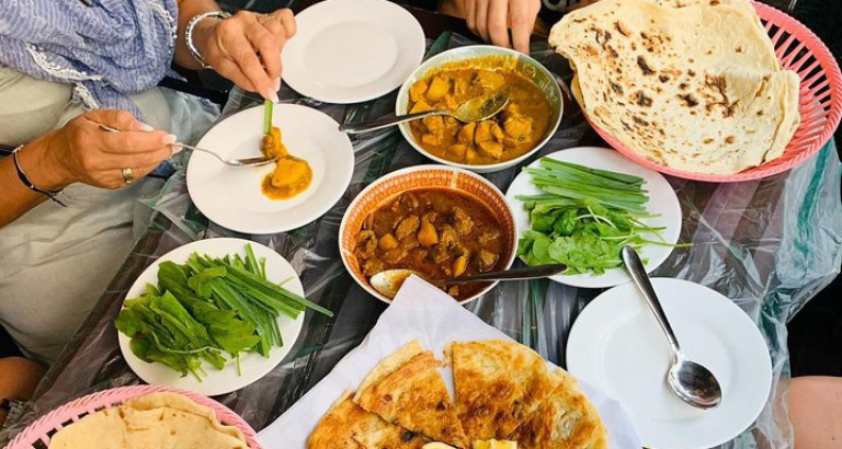 An Out-of-This-World Food Crawl