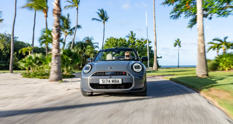 Nmistakable Driving Fun in The New Mini Cooper Convertible