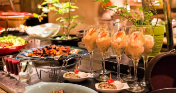 mercure grand hotel seef al-sofra friday brunch