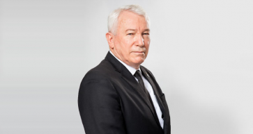 Bill Grieve consultant to key management figures