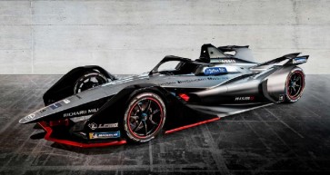 A Racing First | Nissan Bahrain